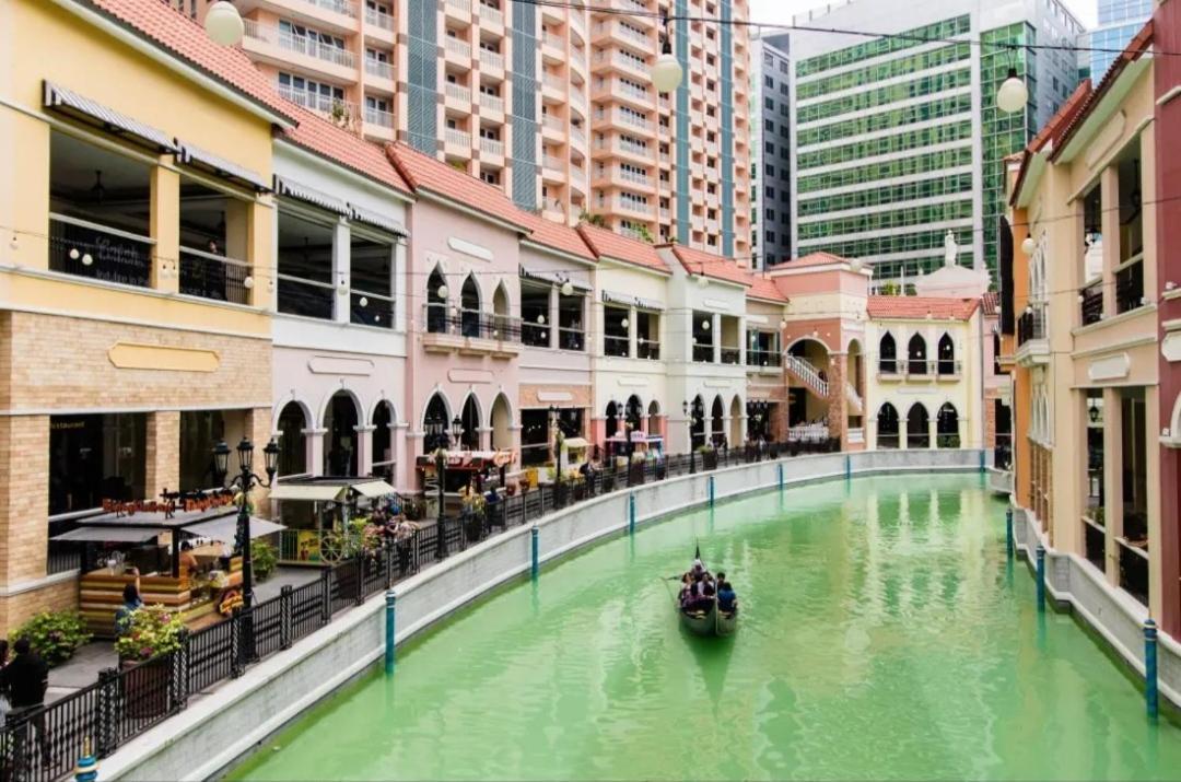 Venice Luxury Residences Тагуиг Екстериор снимка