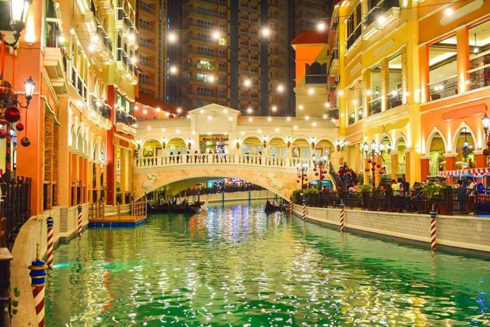 Venice Luxury Residences Тагуиг Екстериор снимка